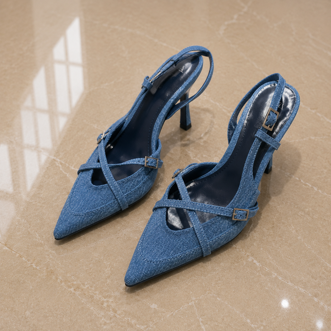 Zaira Slingback
