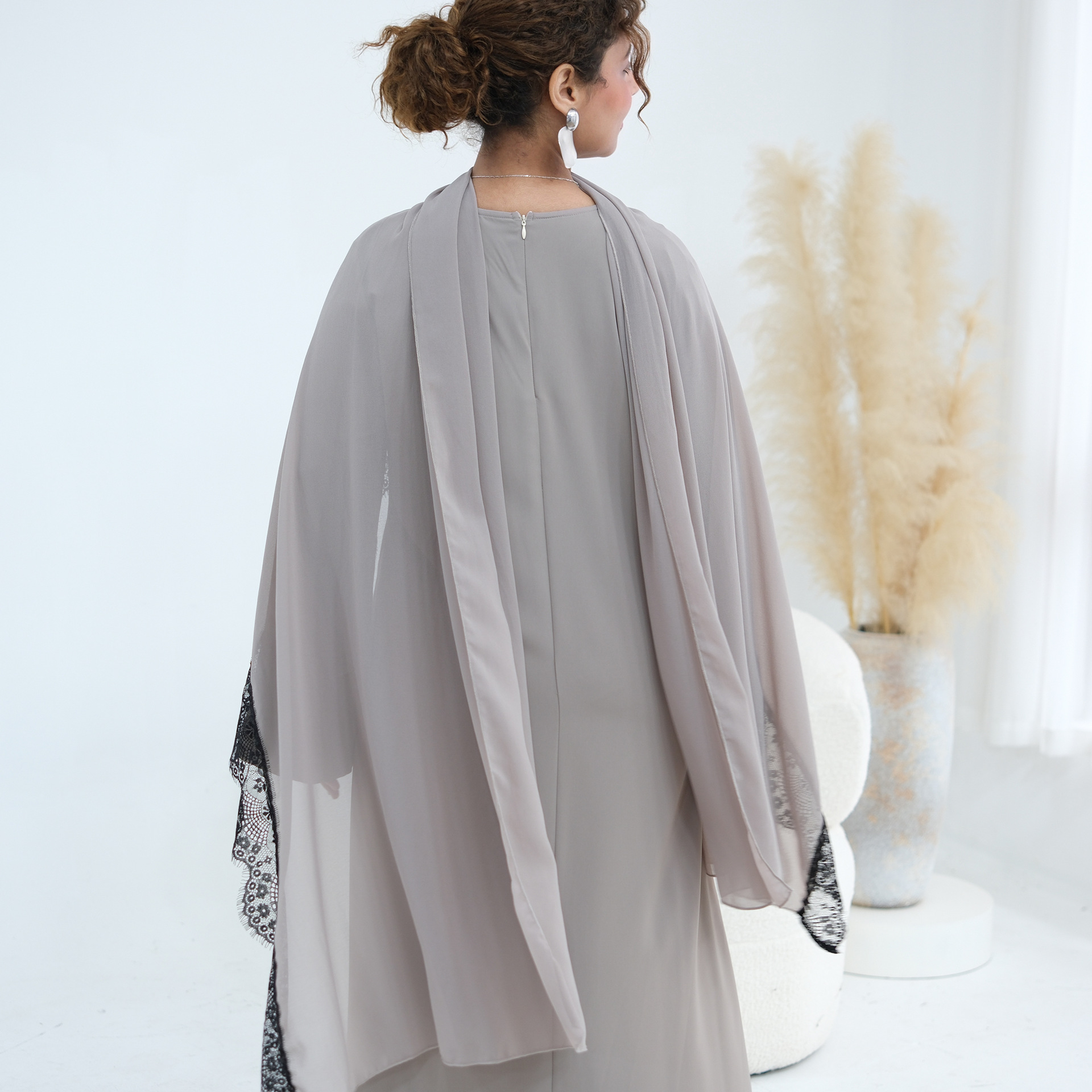 Spitzen Abaya