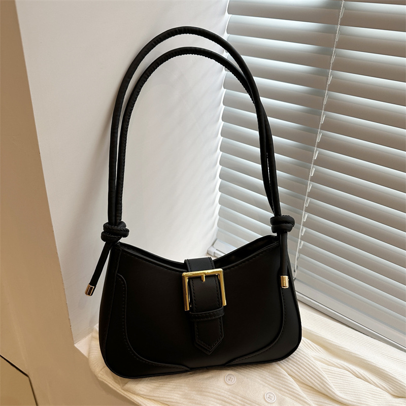 Buckle Baguette
