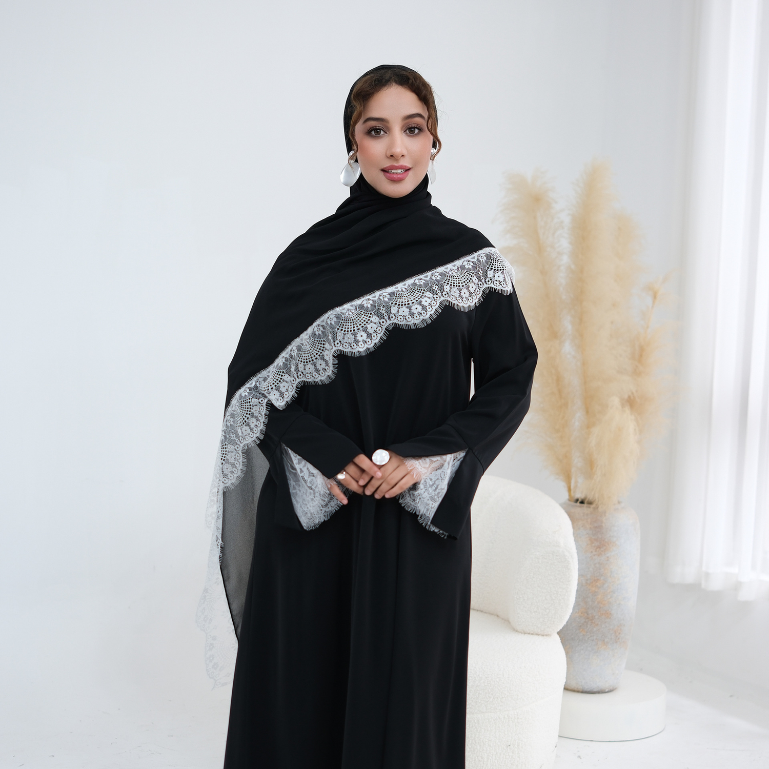Spitzen Abaya