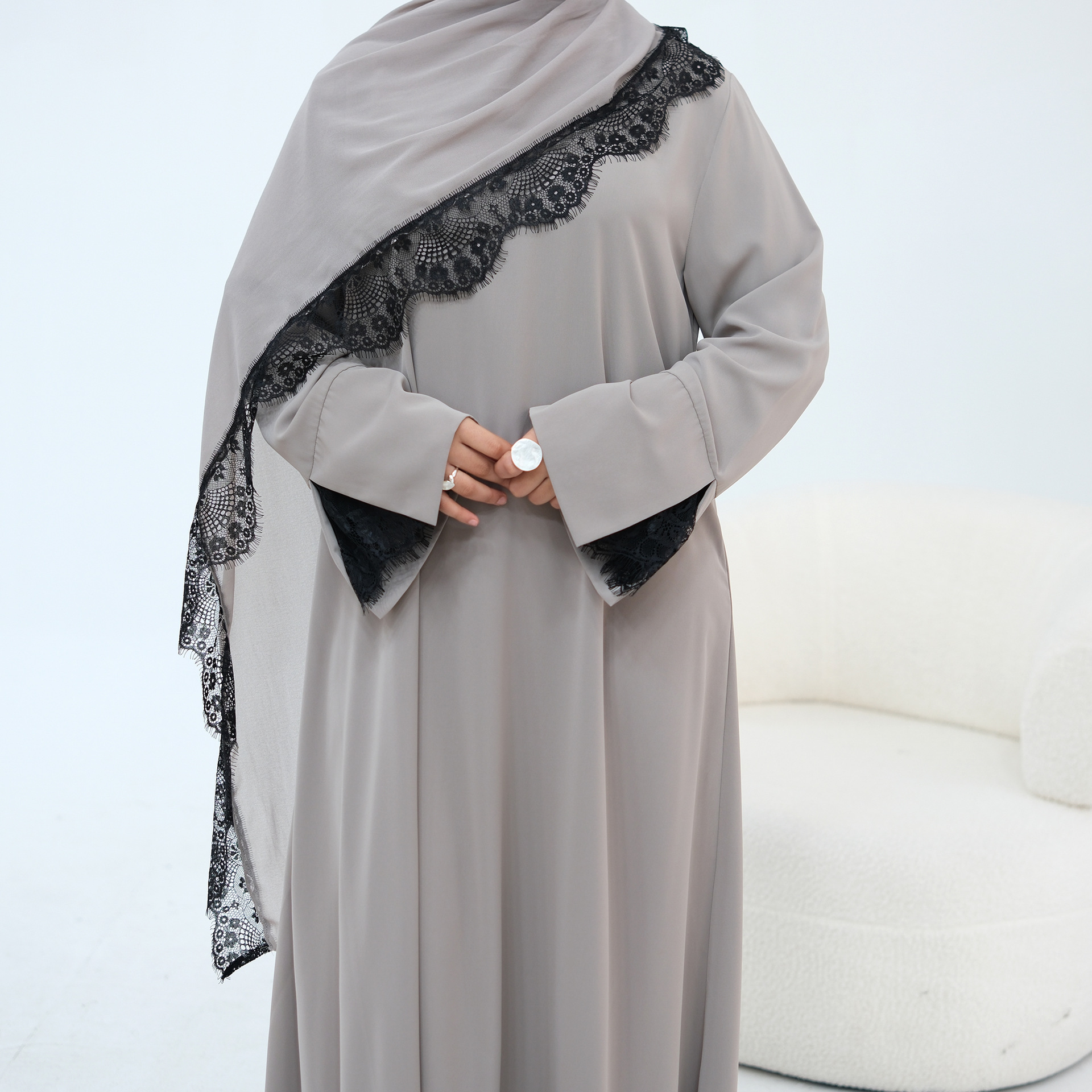 Spitzen Abaya