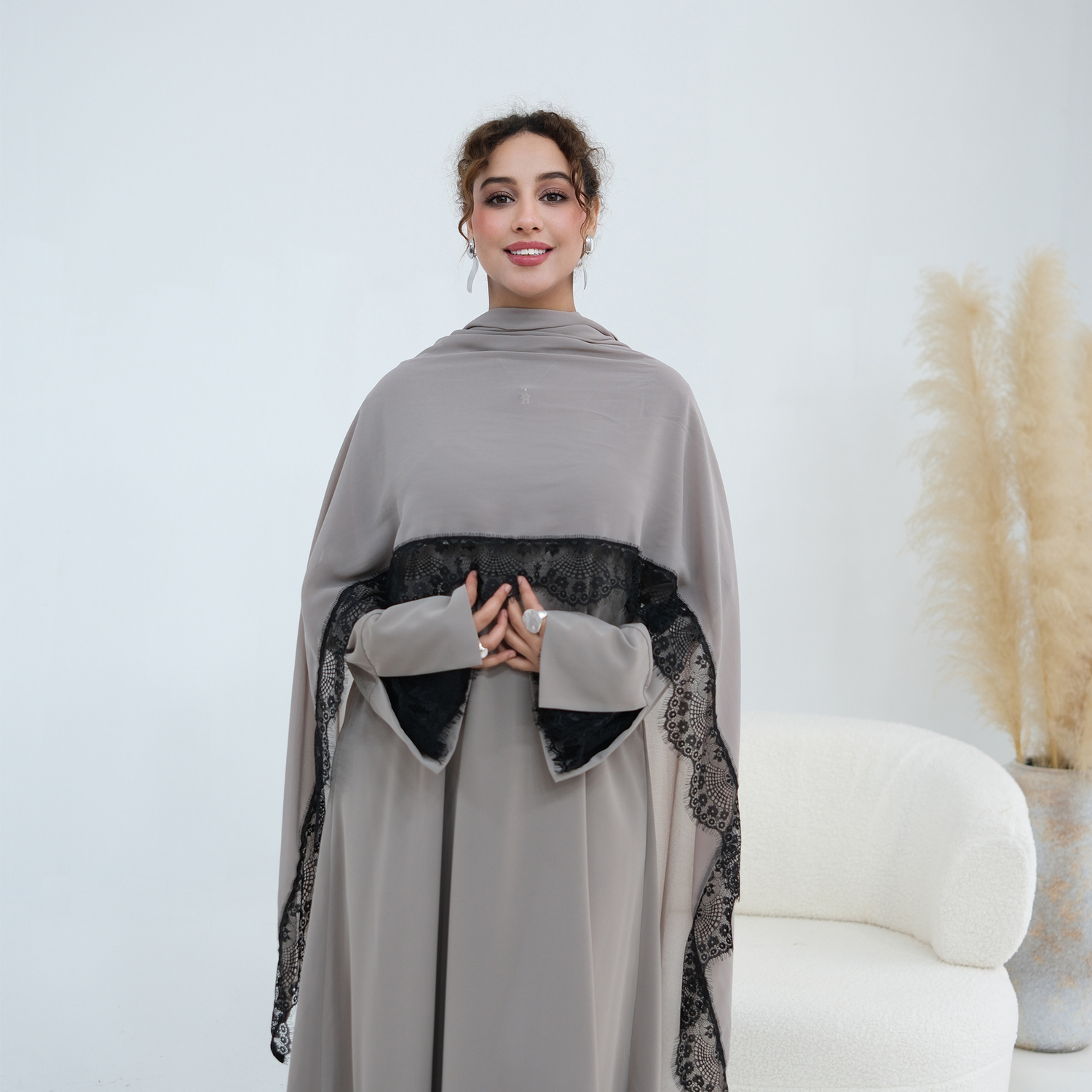 Spitzen Abaya