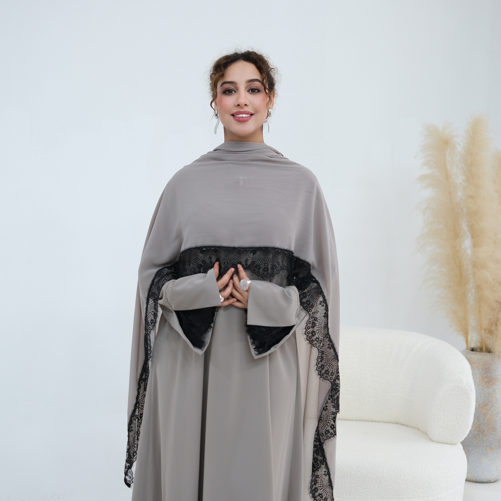 Spitzen Abaya