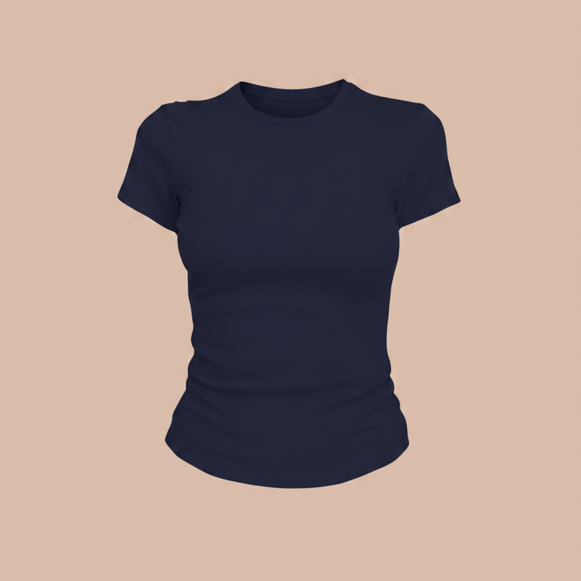 Navy T-Shirt mit beigem Hintergrund